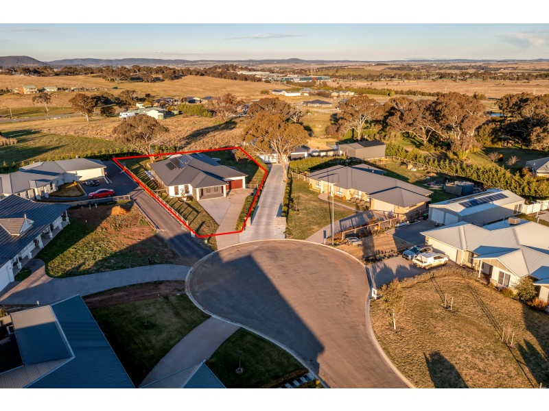 7 Little Close, Goulburn NSW 2580