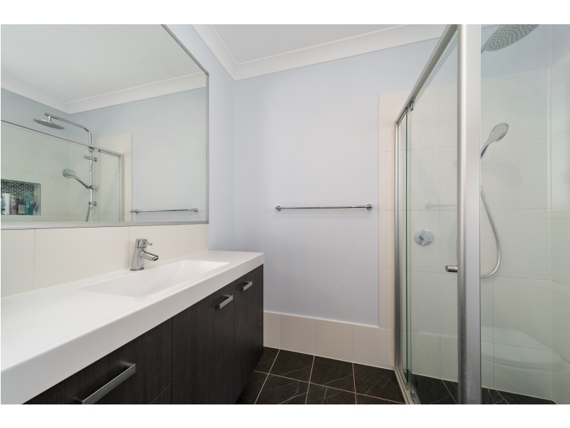 6 Voyager Ave, Goulburn NSW 2580