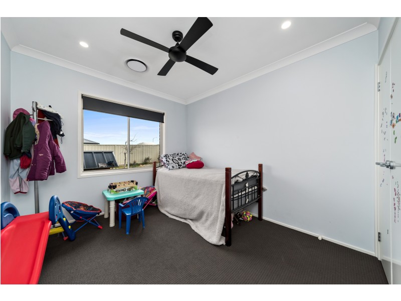 6 Voyager Ave, Goulburn NSW 2580