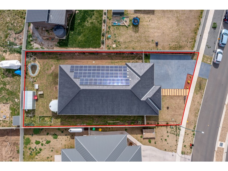6 Voyager Ave, Goulburn NSW 2580