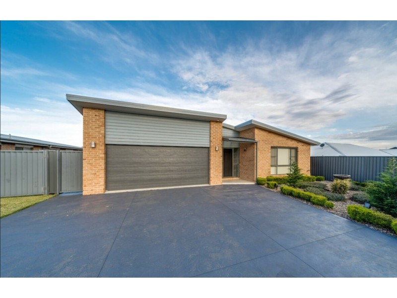 11 Baxter Place, Goulburn NSW 2580