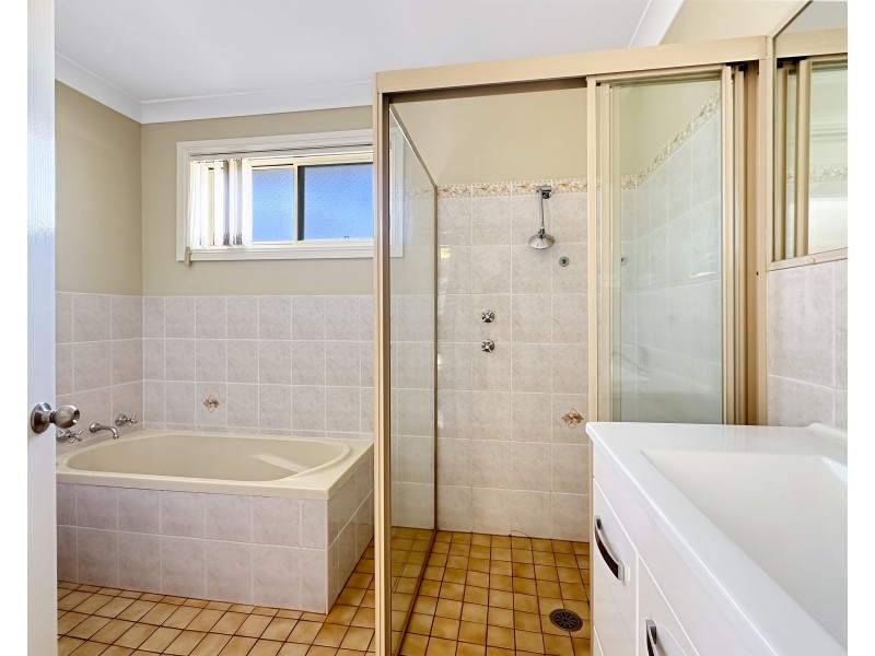 18 Mcdermott Dr, Goulburn NSW 2580