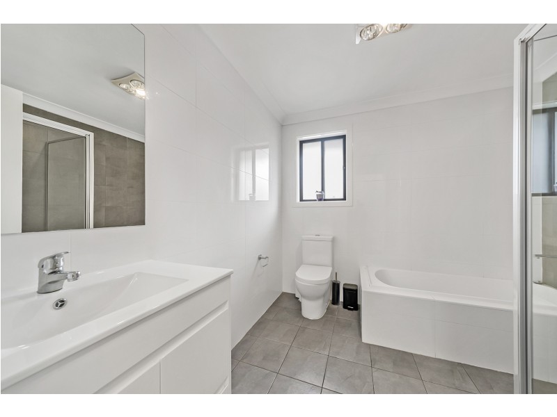 5 Huxtable Place, Goulburn NSW 2580