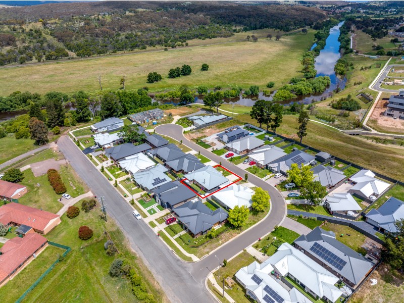 5 Huxtable Place, Goulburn NSW 2580