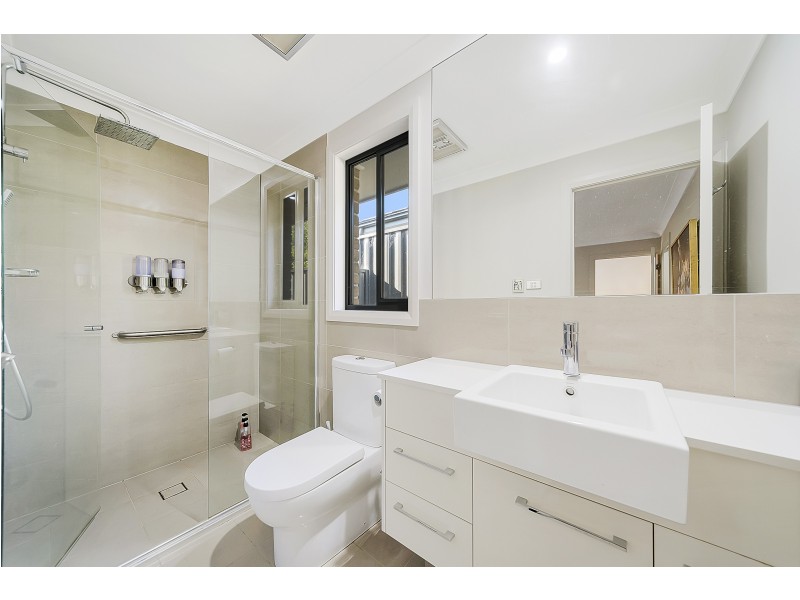 9 Poidevin Place, Goulburn NSW 2580