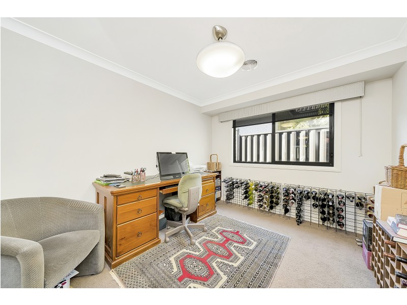 9 Poidevin Place, Goulburn NSW 2580