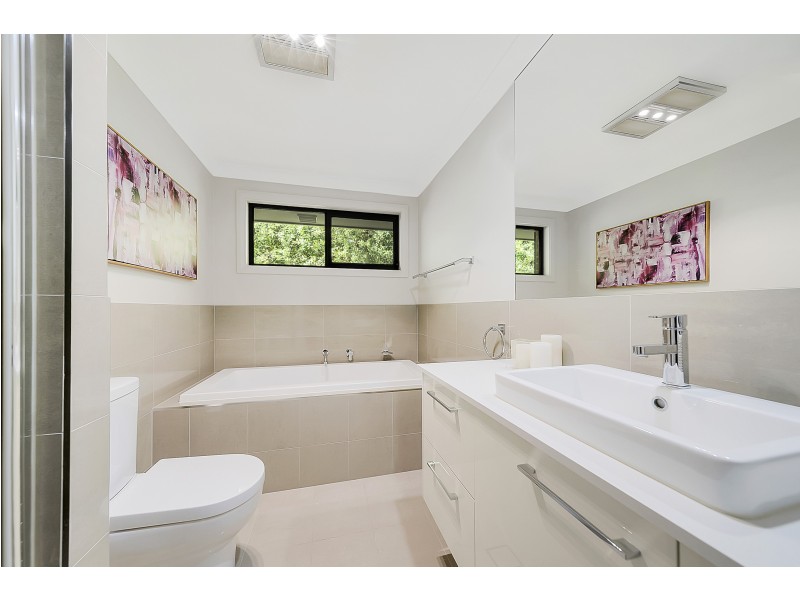 9 Poidevin Place, Goulburn NSW 2580