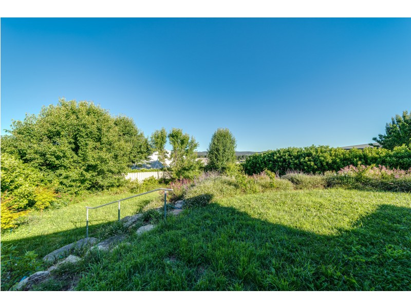 9 Poidevin Place, Goulburn NSW 2580
