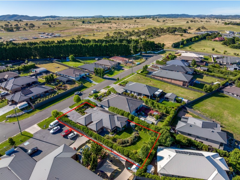 9 Poidevin Place, Goulburn NSW 2580