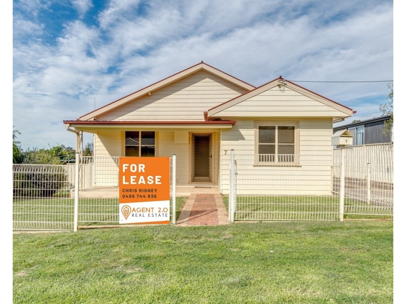 7 Francis St, Goulburn NSW 2580