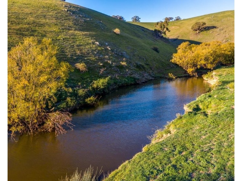 “Kelbri”/121 Blue Hill Rd, Taralga NSW 2580