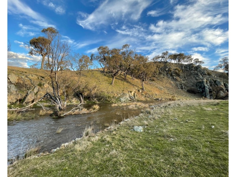 “Kelbri”/121 Blue Hill Rd, Taralga NSW 2580