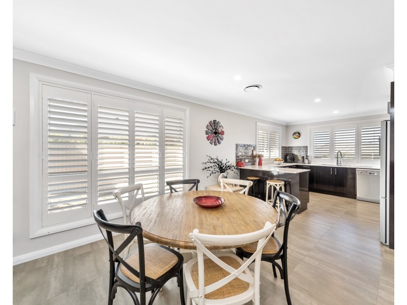 1/5 Lucas Cl, Goulburn NSW 2580