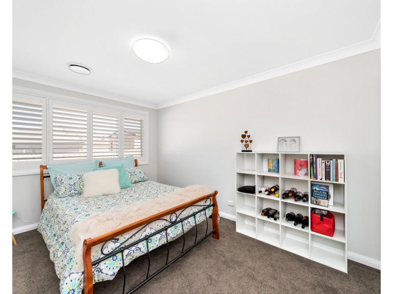 1/5 Lucas Cl, Goulburn NSW 2580