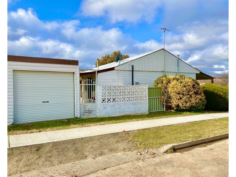 60 Queen St, Goulburn NSW 2580