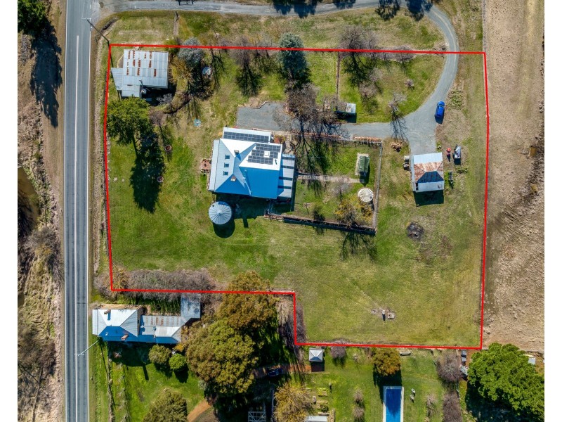 107 Queen St, Binda NSW 2583