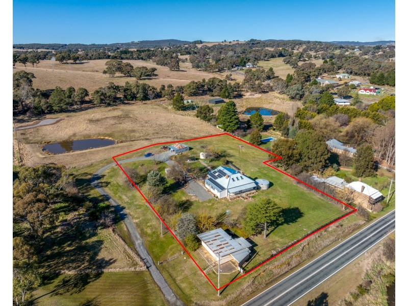 107 Queen St, Binda NSW 2583