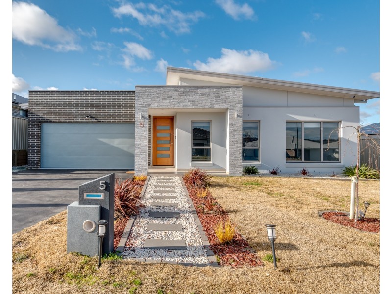 5 Success St, Goulburn NSW 2580