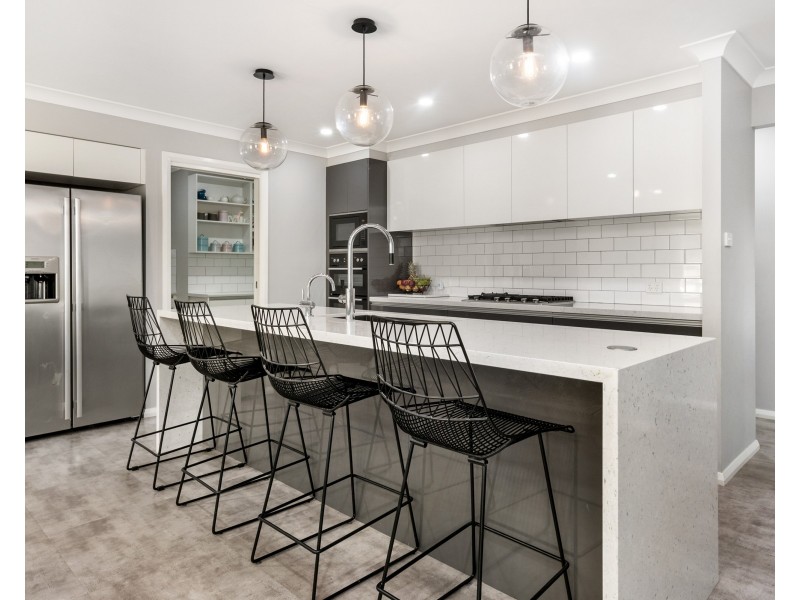 13 Bigwood Pl, Goulburn NSW 2580