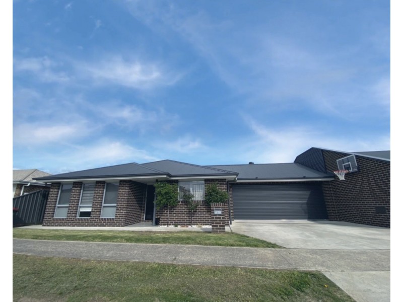 2 Gardiner Rd, Goulburn NSW 2580