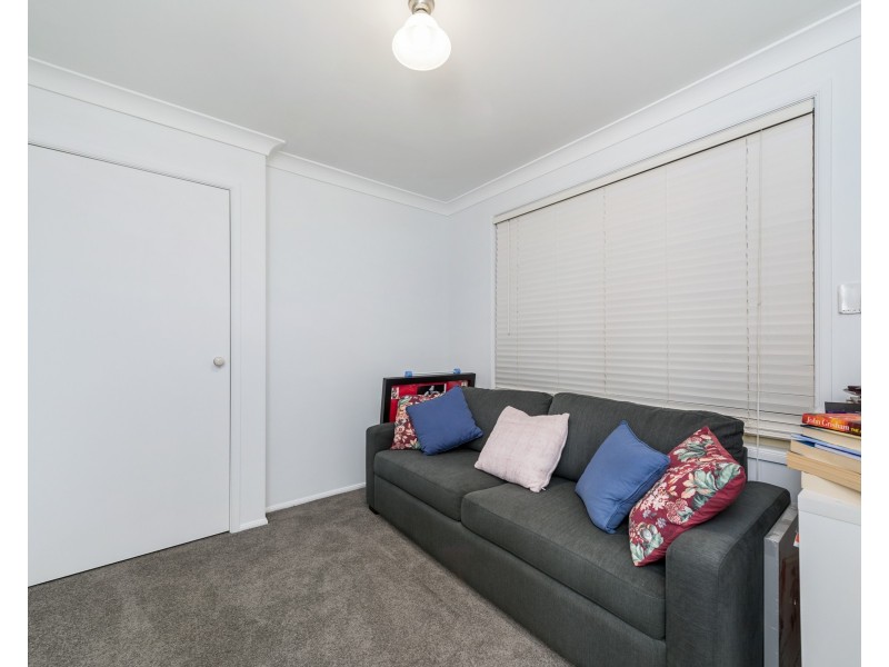 11 Willow Grove Pl, Goulburn NSW 2580