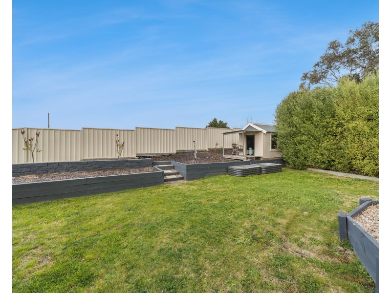 11 Willow Grove Pl, Goulburn NSW 2580