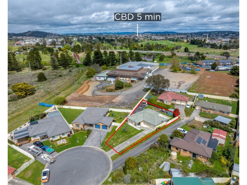 11 Willow Grove Pl, Goulburn NSW 2580