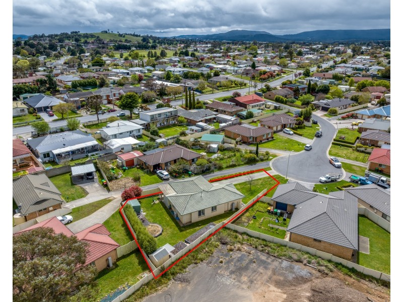 11 Willow Grove Pl, Goulburn NSW 2580