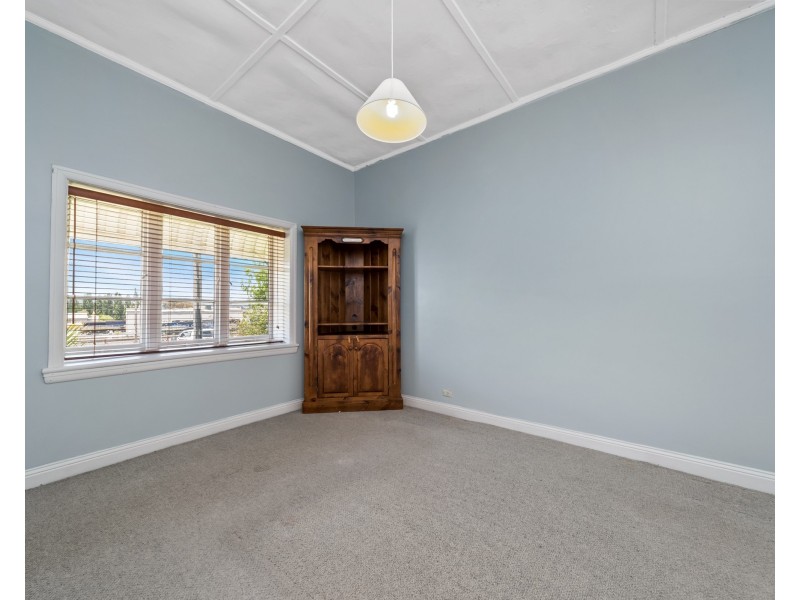 28 Sloane St, Goulburn NSW 2580