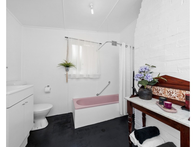 56 Denison St, Crookwell NSW 2583