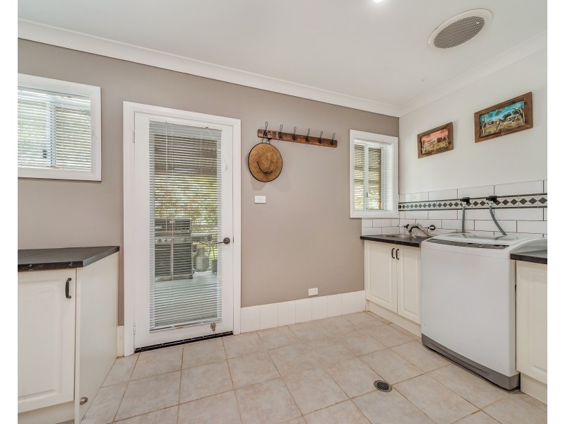 31 East Street, Crookwell NSW 2583