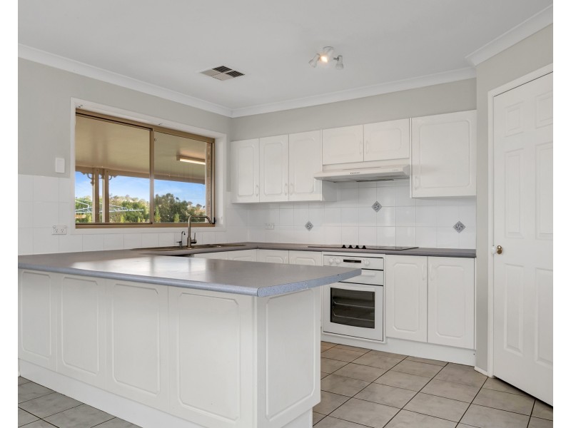 368 Run-O-Waters Dr, Goulburn NSW 2580