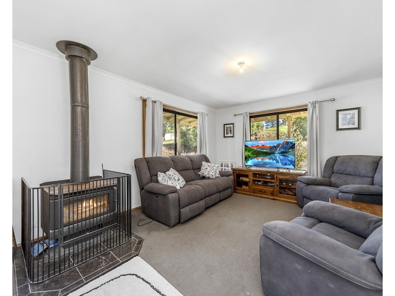 2 Corcoran Pl, Crookwell NSW 2583