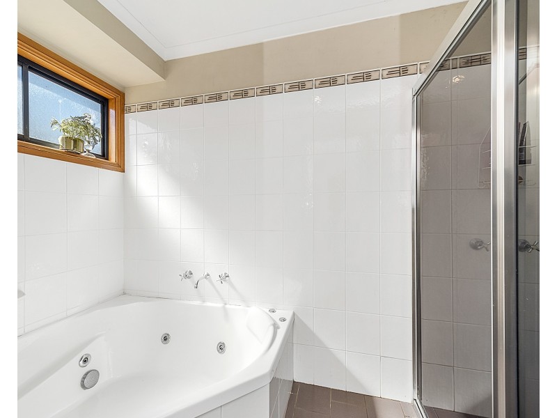 2 Corcoran Pl, Crookwell NSW 2583