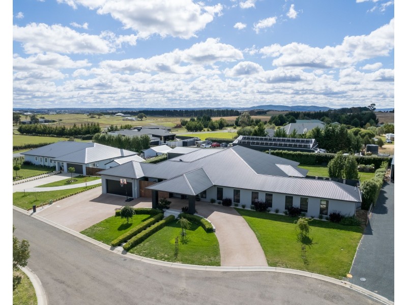 3 Little Close, Goulburn NSW 2580