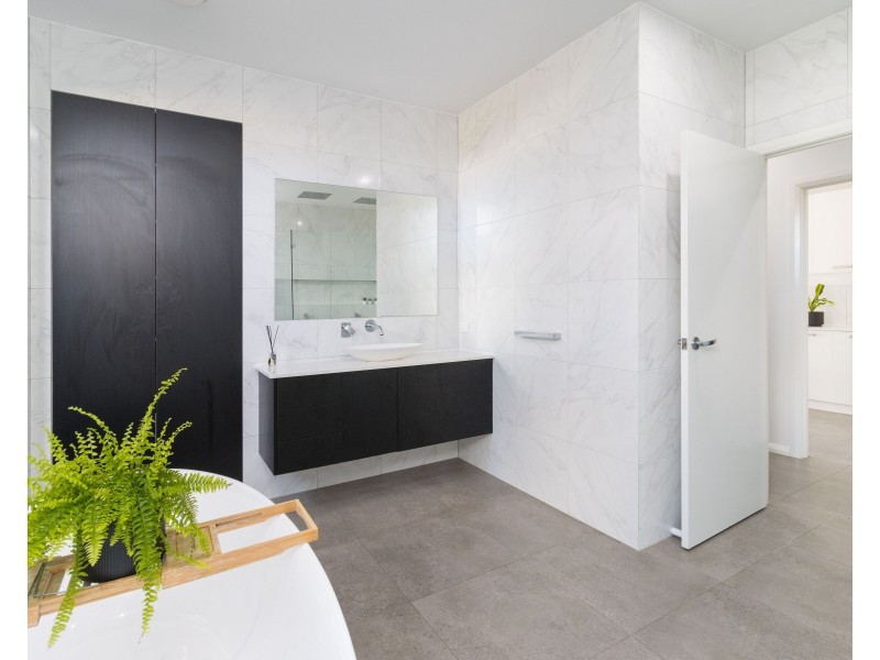 3 Little Close, Goulburn NSW 2580