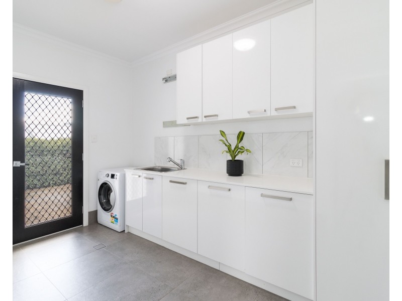 3 Little Close, Goulburn NSW 2580