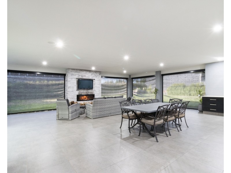 3 Little Close, Goulburn NSW 2580