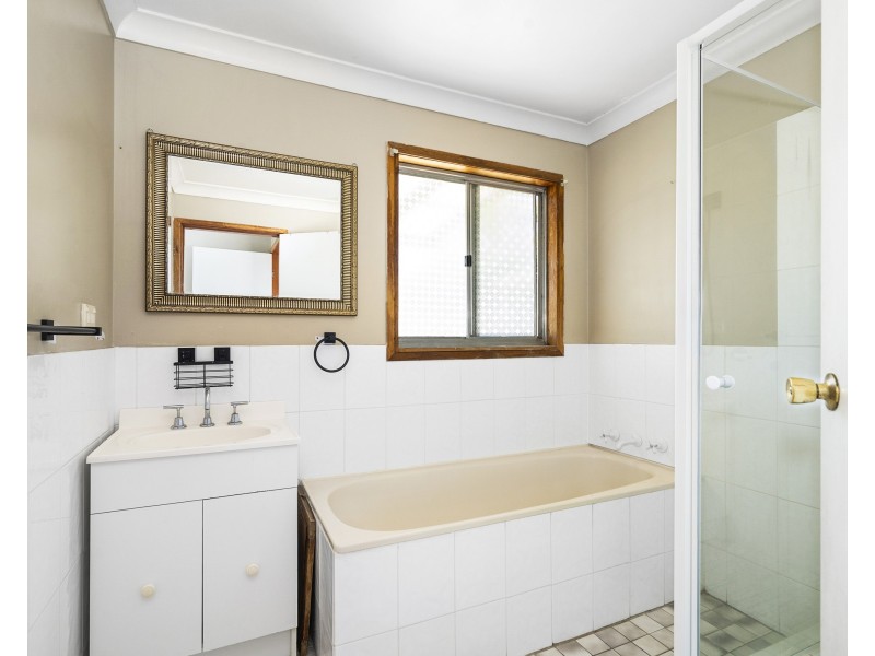 62 Braidwood Rd, Goulburn NSW 2580