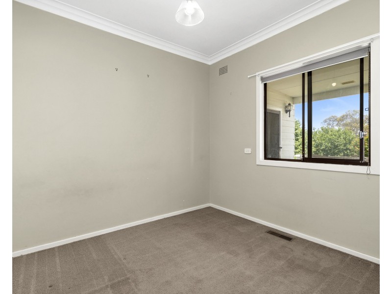 30 Hovell St, Goulburn NSW 2580