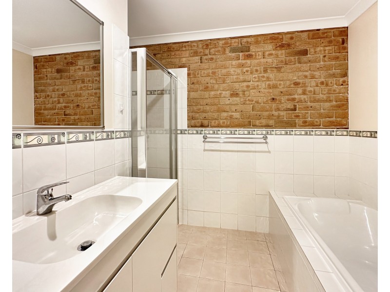 Unit 2/1-3 Glebe Ave, Goulburn NSW 2580