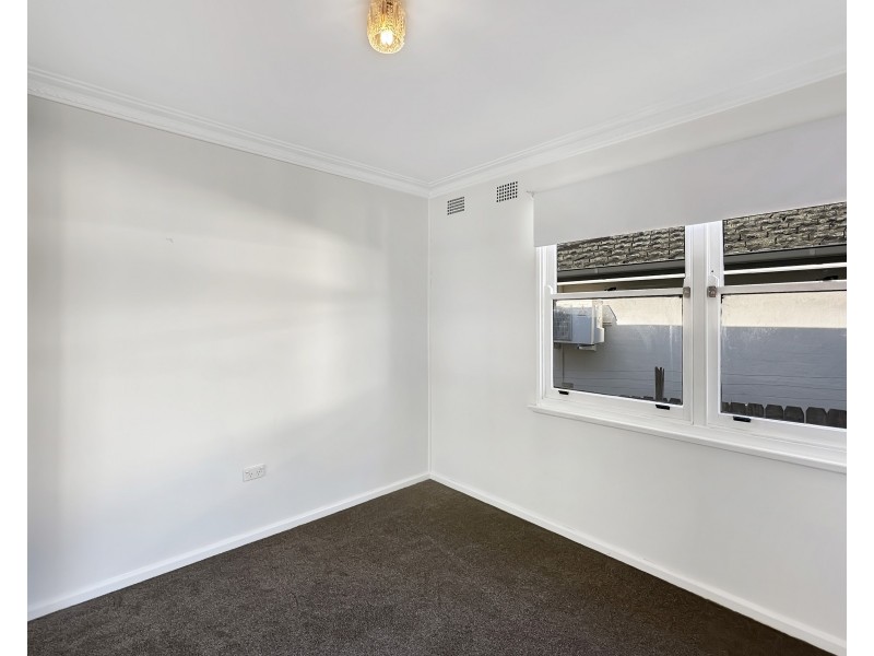 8 Duke St, Goulburn NSW 2580