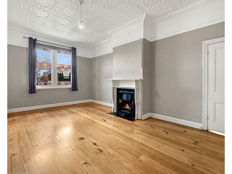 26 Glebe Avenue, Goulburn NSW 2580