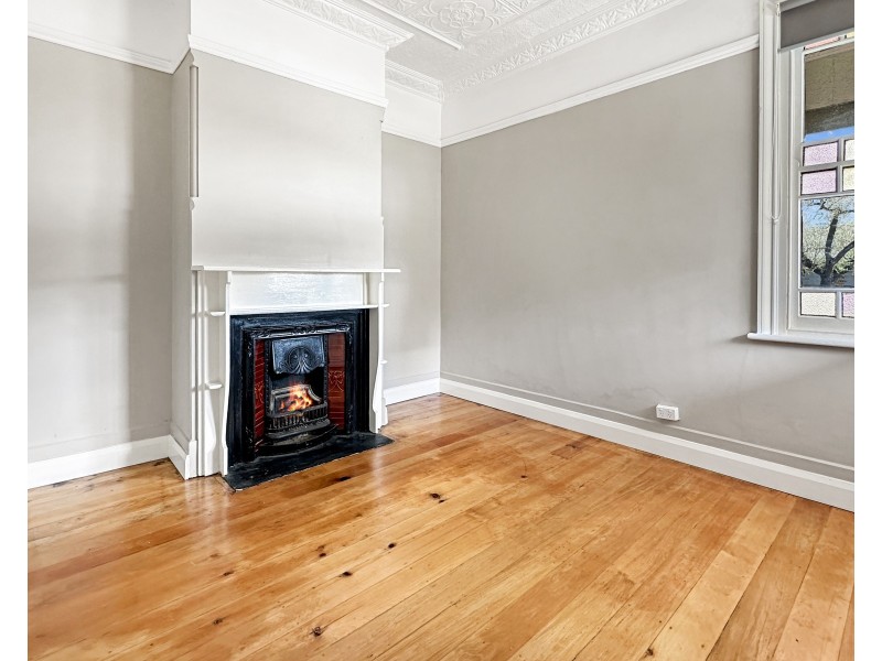26 Glebe Avenue, Goulburn NSW 2580