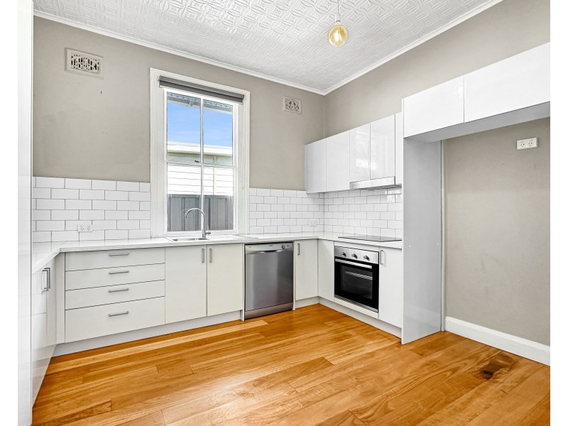 26 Glebe Avenue, Goulburn NSW 2580