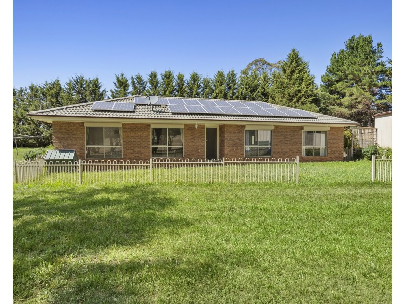 54 Tall Timbers Dr, Goulburn NSW 2580