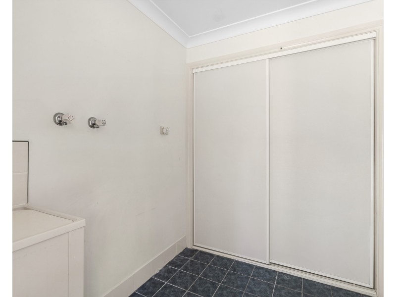 54 Tall Timbers Dr, Goulburn NSW 2580