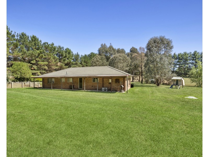 54 Tall Timbers Dr, Goulburn NSW 2580