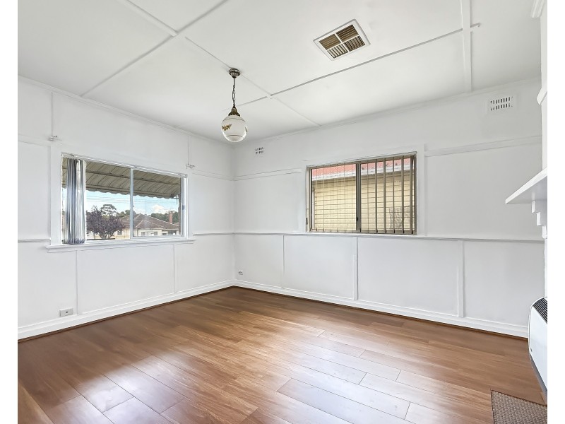 11 Bellevue St, Goulburn NSW 2580