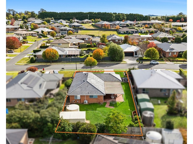 25 Monastery Dr, Goulburn NSW 2580